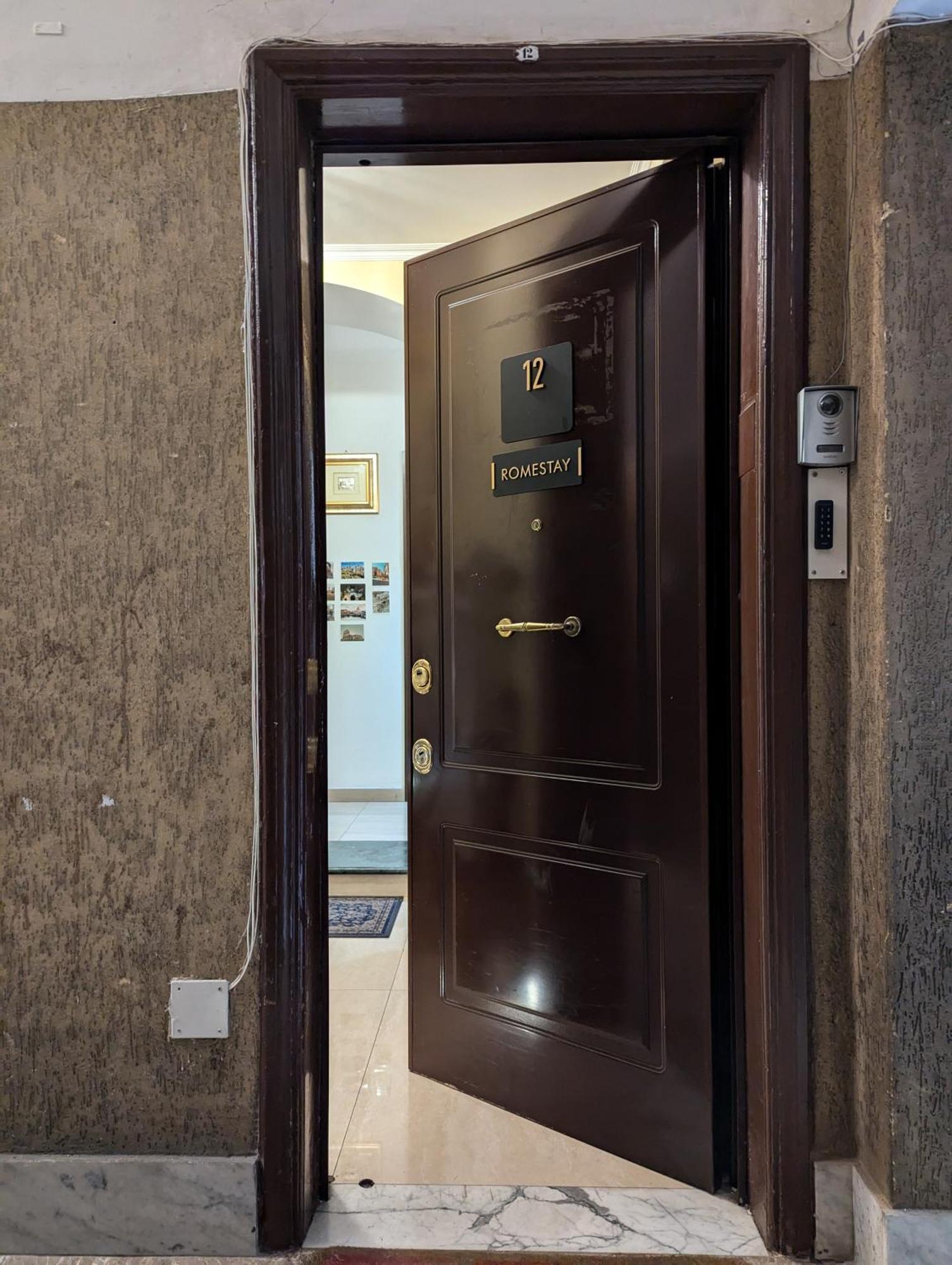 Roomz Romestay Dış mekan fotoğraf